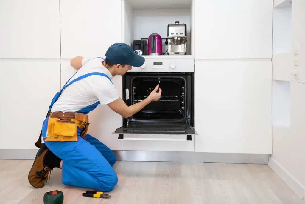 Technicien réparation four : Un interlocuteur de confiance à votre service
